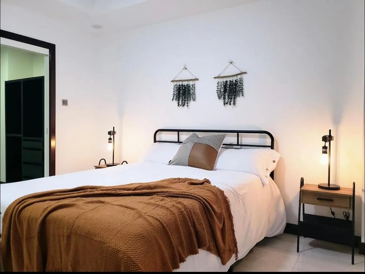 Apartment Ultra Luxury @ Echelon - Kingston